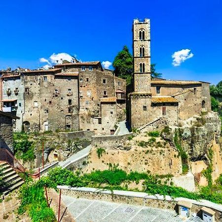 Appartamentino Di Corso Umberto Ronciglione  Bagian luar foto