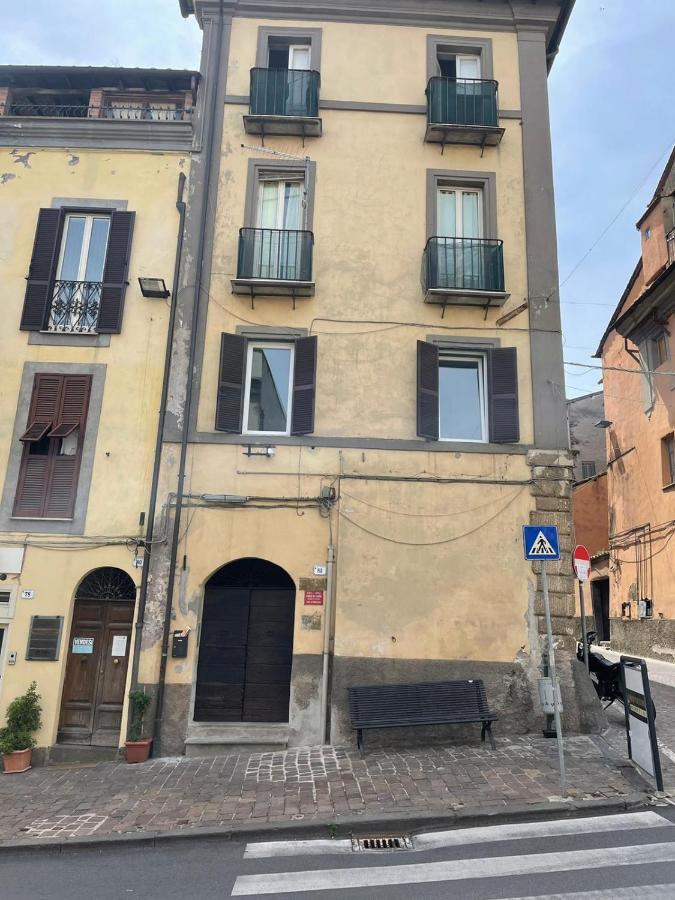 Appartamentino Di Corso Umberto Ronciglione  Bagian luar foto